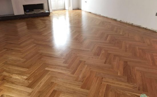 Lijado de Lamparquet de Roble en Espiga Doble